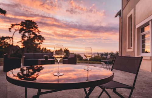 Cricqueboeuf Apartment | Entre Honfleur et Deauville, Face à la Mer, Dans une Bâtisse Normande