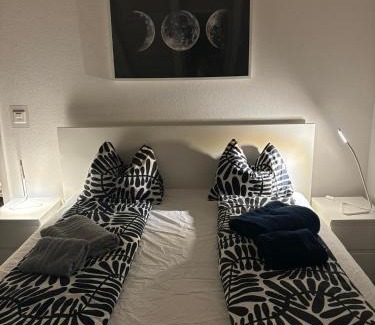 Niederhasli Apartment | Entspannen, private Maisonette Dachwohnung