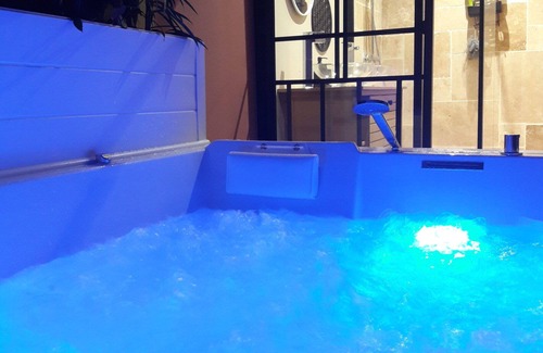 Caudrot House | Envie dun Week-end Insolite et Inoubliable en Amoureux ?
