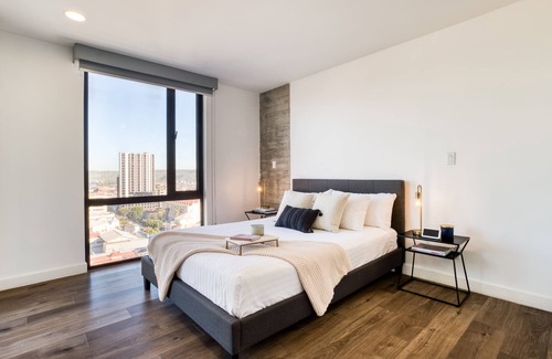Avenida Revolucion Apartment | Epic Apt w/Balcony+View: GYM+B/Lounge+Pool Table