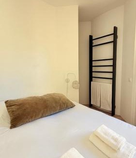 Bordeaux Golden Triangle Apartment | Epicurien historic heart of Bordeaux
