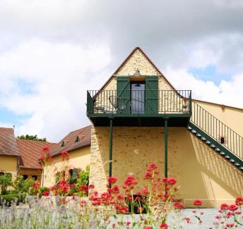 Ecommoy House | equihome
