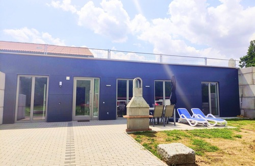 Wiesentheid Apartment | Erdhausapartment West "die Außergewöhnlich und Besondere Unterkunft"