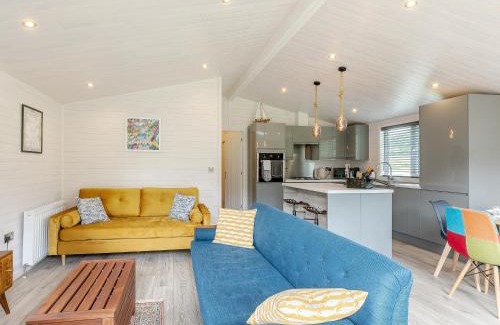 Hundall House | Erica Lodge