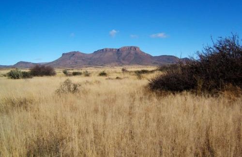 Inxuba Yethemba House | Erin Farmhouse & Cottages