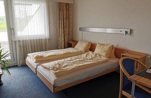 Forst-Langenbuhl Hotel | Erlebnisland Grizzlybär