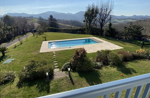Behobie Villa | "ERRO BERRI" Charm and Panorama