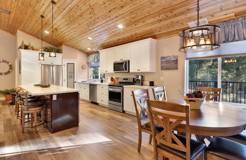 Woodlands Cabin | Erwin Lake Place #2219