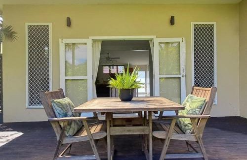 Tapere of Titikaveka House | Eryns Muri Palms