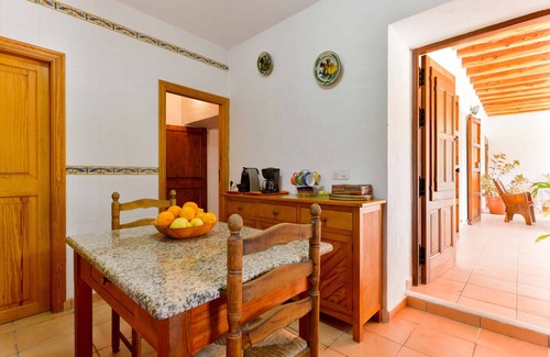 Sant Agusti des Vedra Cottage | CASA BERRY