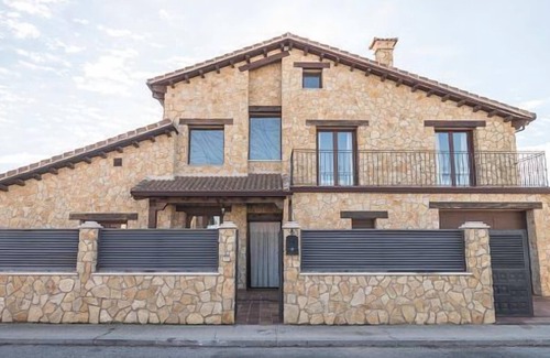 Tabladillo Cottage | Self catering AT Blanca de Navarra for 14 people
