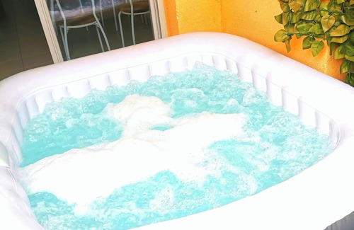 Saint-Jory Apartment | Escale marine garden apartment T2 with jacuzzi swimming pool