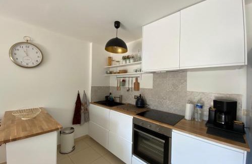 La Seyne-sur-Mer Apartment | Escapade méditerranéenne