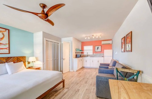 Islamorada House | Escape in this 2 Sun-Kissed Studios w/Gulf views! Perfect place for relaxation!