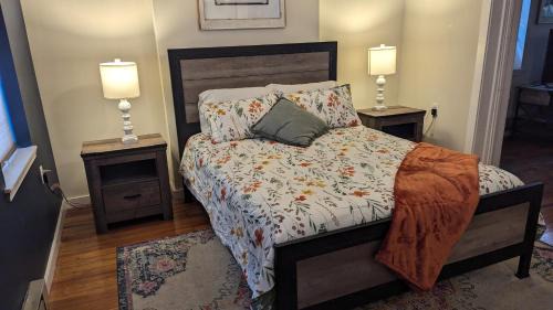 Cumberland House | Escape on Hambright's Alley! Walk 2 everything! Cyclists Welcome! 1st Fl Unit A