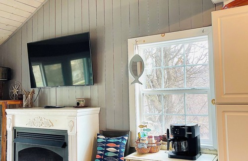 Tunkhannock Cottage | Escape to Belhana, Recreational Riverfront Cottage - SPA and Outdoor Living