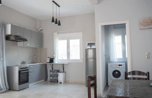 Troizinia Apartment | Escape To Mountain And Sea
