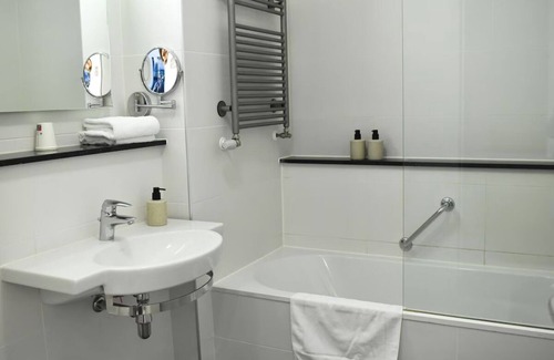 Bosschenhoofd Hotel | Escape to Nature from a Spacious Suite Near City Sights & Local Landmarks