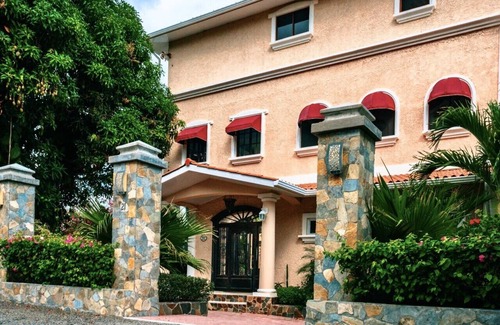 Boca Corona Apartment | Escape to Paradise Beachfront Suites at Panama's Premier Hotel Nautilus Suite