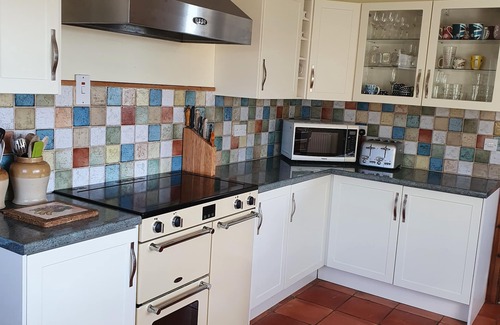 Llawhaden House | Escape to Pembrokeshire! Charming, spacious cottage - well located for exploring