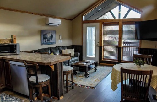 White Bird Cabin | Escape to River Retreat Cabin #4 — Salmon River Views & Adventure Out Your Door