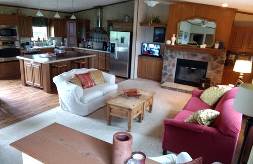 Hammondsport House | Escape to rolling hills scattered with vineyards.