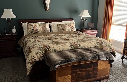 Charlton County Cabin | Escape to serenity: Lodge Rental on a beautiful working cattle farm!