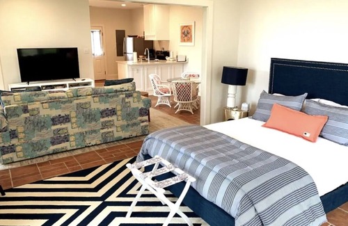 Tasley Cottage | Escape to the Eastern Shore -Upscale Romantic Waterfront getaway cottage w dock