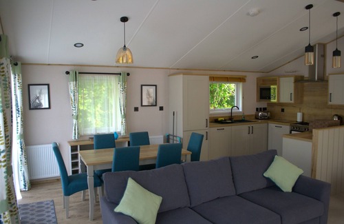 Paignton Cabin | Escape to the English Riviera: Luxury Lodge at Hoburne Devon Bay