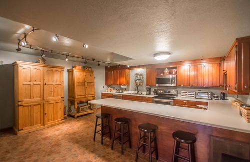Saint Joe House | Escape to your mountain retreat, minutes from Buffalo National River