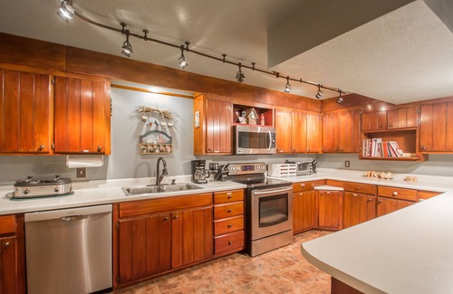 Saint Joe House | Escape to your mountain retreat, minutes from Buffalo National River