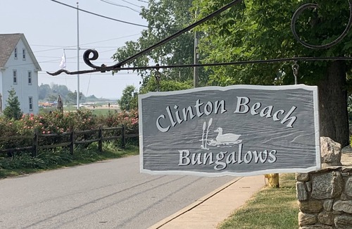 Clinton House | Escape to Your Tranquil Seaside Retreat at Clinton Beach Bungalows