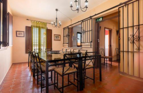 Zufre House | Esencia Del Paladin