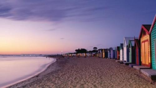Brighton Apartment | Esplanade Escape to the Brighton Beach Boxes