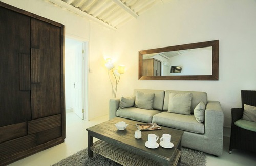 Pointe aux Canonniers Bed & Breakfast | Esprit Libre Restaurant and Guest House