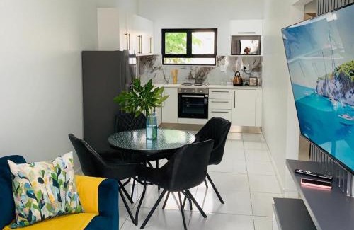 Windhoek Apartment | Essence Lifestyle Self-Catering Accommodation - Academia