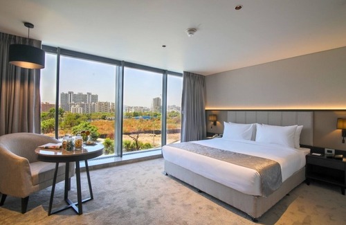 Wakad Hotel | Essentia Premier Hotel Pune