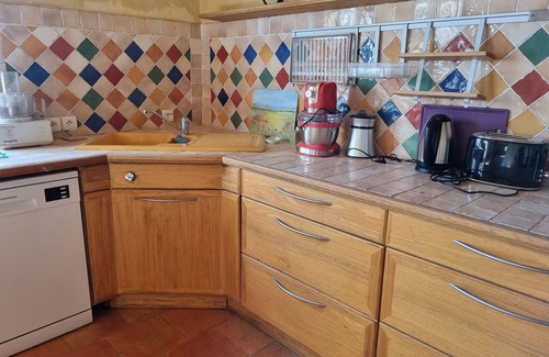 Astaffort Cottage | Estate, pretty farmhouse 220m2, 15pers, swimming pool, wood and private fishing
