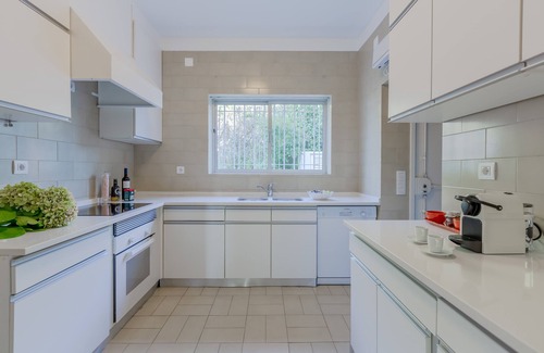Estoril House | Estoril house with pool 700 m from the beach prime area recent refurbishment