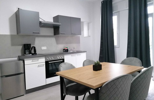 Herne Condo | Estrella24 Living Rooms Tokio