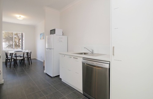 Falcon Apartment | Estuary Waterfront - Upstairs with a small Balcony