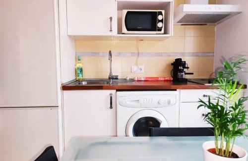 Encarnacion-Regina Apartment | ESTUDIO MORGADO.Tranquilidad. Calle Amor de Dios!