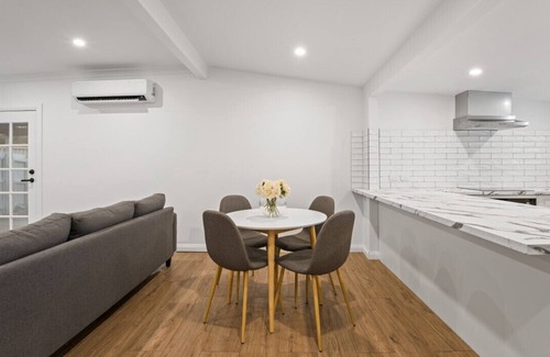 Ballarat East House | Eureka Cottage - Peaceful Getaway near Sov Hill