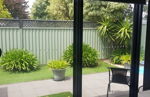 Wendouree House | EUREKA GOLD STAYS 2 BEDROOMS & 2 BATHROOMS . WENDOUREE BALLARAT . NO PETS