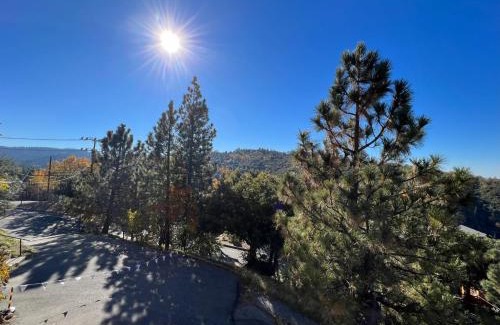 Lake Arrowhead House | EV level 2, Pets Welcome at Sunset Ridge