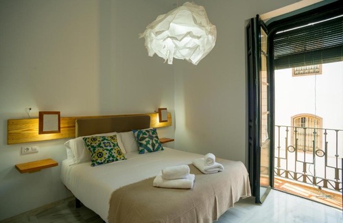 Encarnacion-Regina Apartment | Eva Recommends Casa Gerona