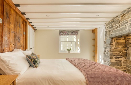 Castletown Cottage | Eva's Cottage is a gem of a seaside holiday cottage close to Castletown harbour
