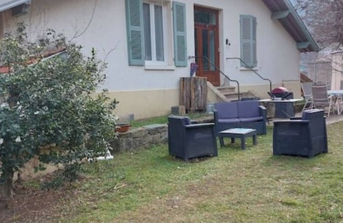 Valfleury House | Evasion en Campagne ou la Maison du Chien Assis