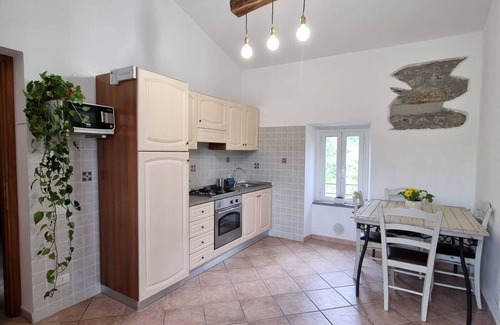 Tresana House | Evening Rose - Dream vacation in Tuscany with private spa, near 5 Terre
