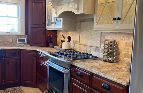 Evergreen House | Evergreen Dream Home! HOT TUB/KING BEDS/PIANO/AMAZING VIEWS/10 MIN TO SKI!